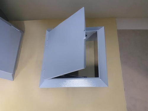 Кровельный стальной люк Кровельный стальной люк